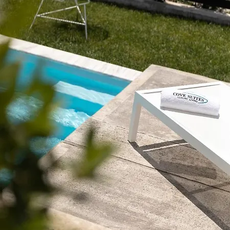 Cove Hotel apartamentowy Nea Iraklitsa