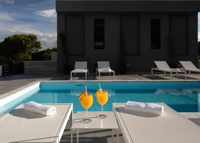 Cove Hotel de apartamente Nea Iraklitsa